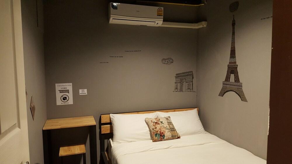 Хостел La Belle Nuit House Чиангмай Экстерьер фото